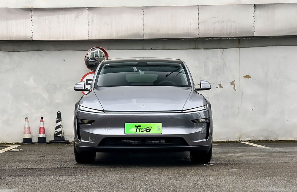 imgi_3_1_3(3) 2026 Tesla Model Y(Facelift)– China Export Vehicle | Affordable Chinese EV Canada - Image 1