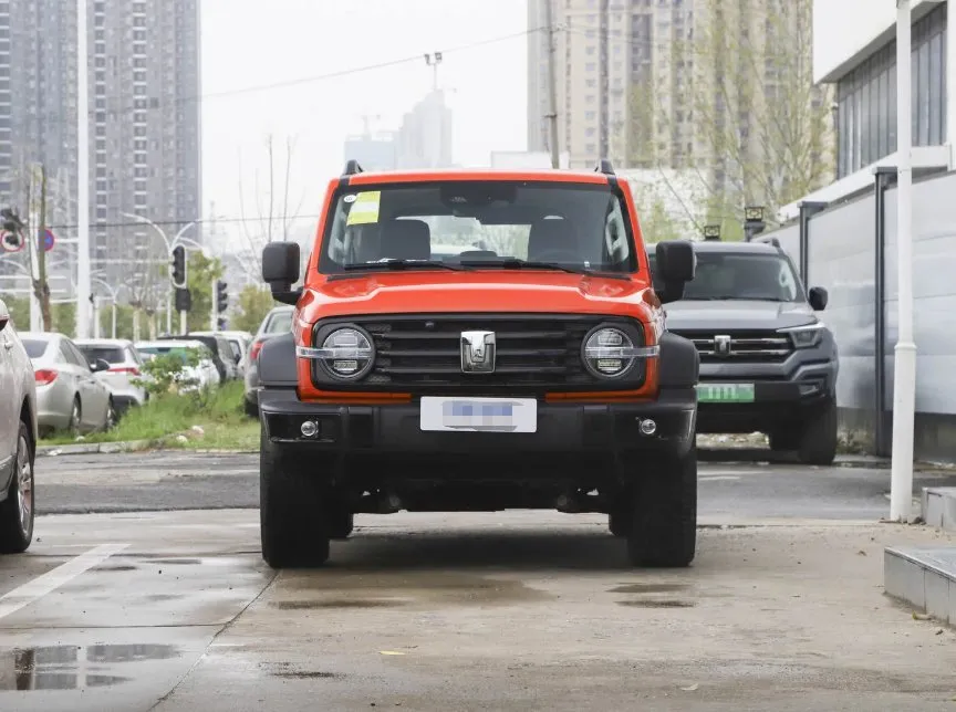 imgi_86_Gwm-Tank-300-Hev-Compact-SUV-Four-Wheel-Drive-off-Road-V Gwm Tank 300 Hev Compact SUV Four-Wheel Drive off-Road Vehicle– In Stock in China | Chinese Car Deals Canada - Image 1